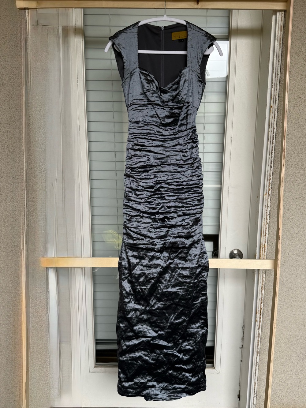 Nicole miller metallic crinkle gown